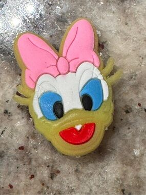 CROCS glow in the dark Daisy Duck Pink Bow Blue Eyes Jibbitz Charm